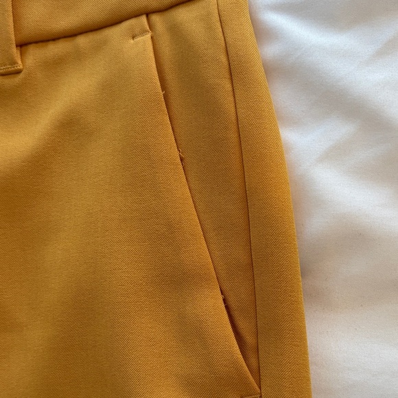 Banana Republic Sculpted Stretch Pants golden yellow/tan - Picture 5 of 8